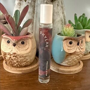 Skylar Precious Attar Rollerball Eau de Parfum – Deep Red Shine
